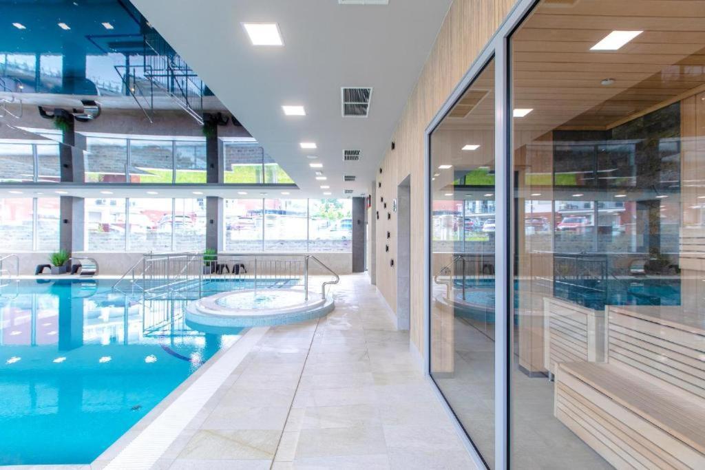 Apartament Nadmorski Z Basenem Klifowa レバル エクステリア 写真